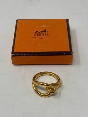Hermes Scarf Ring Jumbo Hook in gold-tone metal